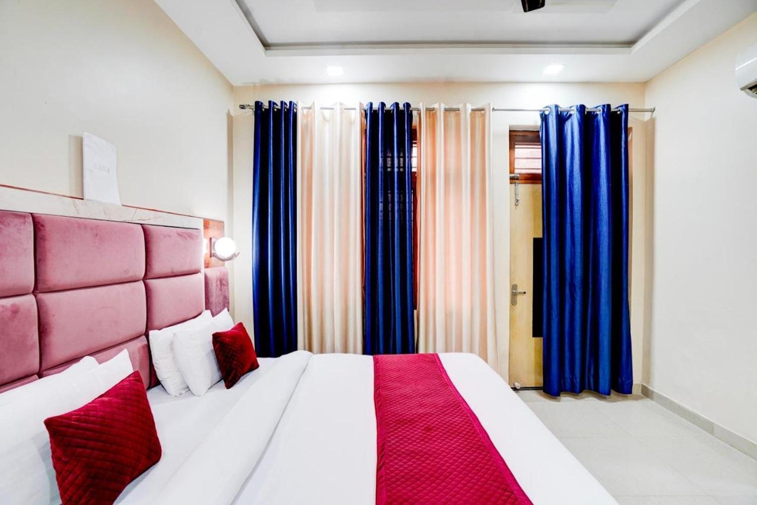 The Five Dimension Apartment Agra  Exterior photo