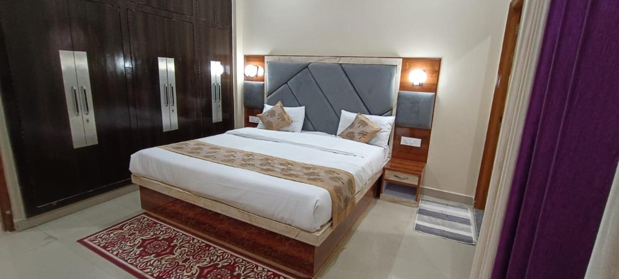 The Five Dimension Apartment Agra  Exterior photo