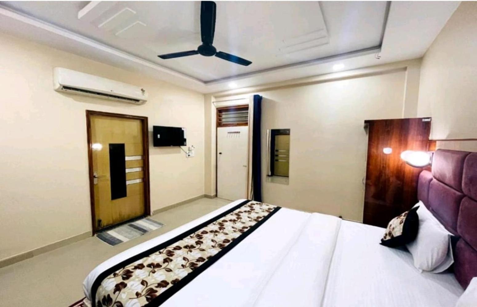 The Five Dimension Apartment Agra  Exterior photo